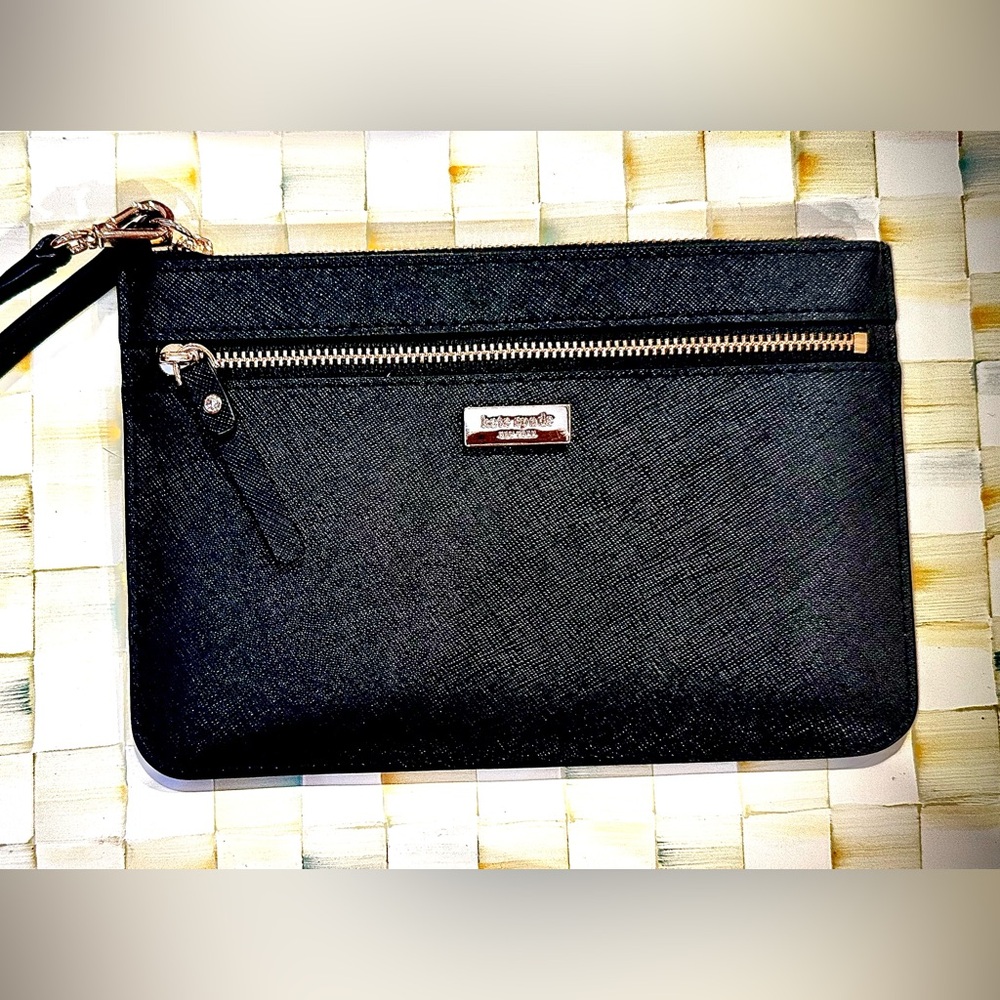 Kate Spade New York Black Wristlet NWOT